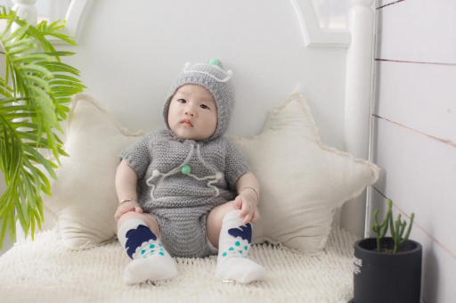 鹤岗宝宝揉眼睛是怎么回事